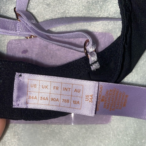 2 Savage x Fenty Bras - Picture 5 of 5